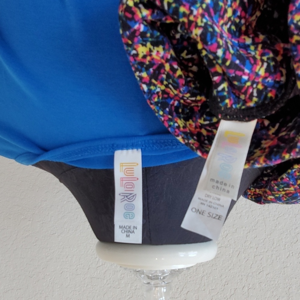 Set!! Lularoe long sleeve shirt and leggings! - Picture 4 of 4